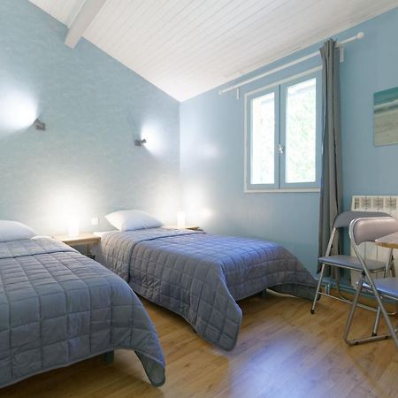 Chambre d'hôtes de charme à la Maison Bleue Savignac-Mona Esterno foto