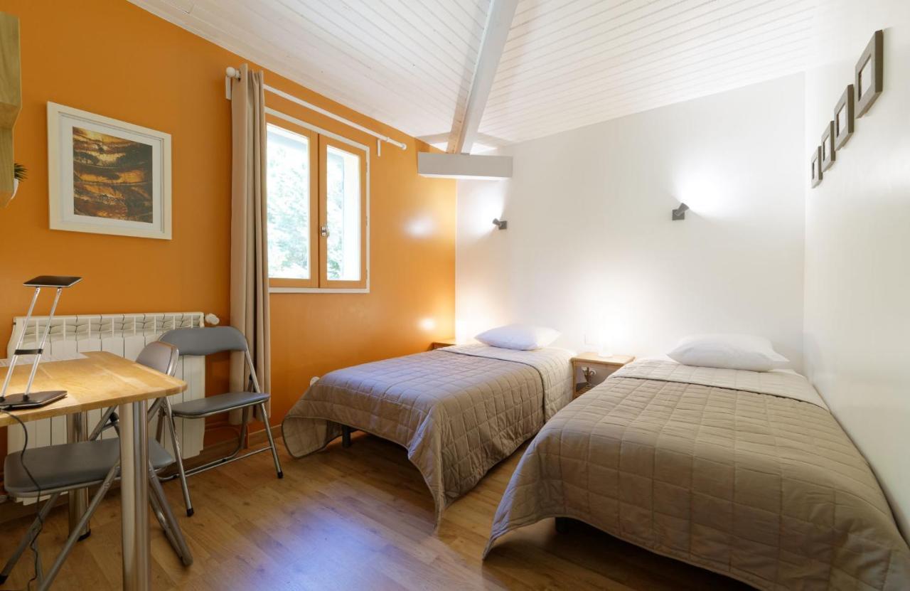 Chambre d'hôtes de charme à la Maison Bleue Savignac-Mona Esterno foto