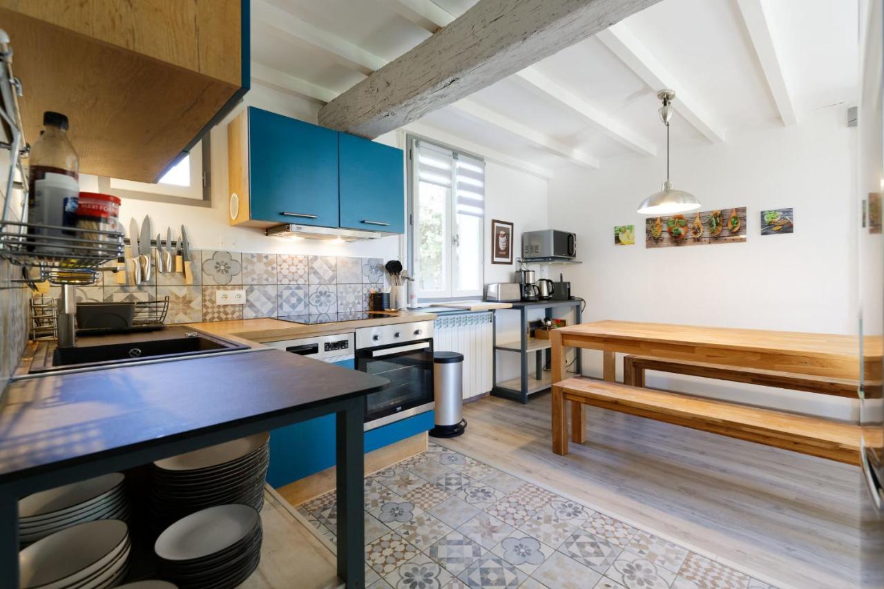 Chambre d'hôtes de charme à la Maison Bleue Savignac-Mona Esterno foto