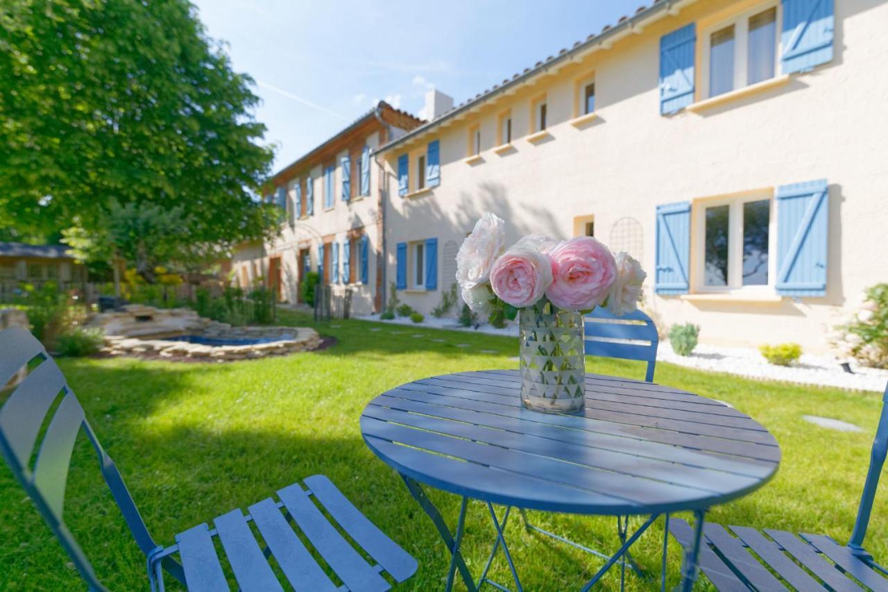 Chambre d'hôtes de charme à la Maison Bleue Savignac-Mona Esterno foto
